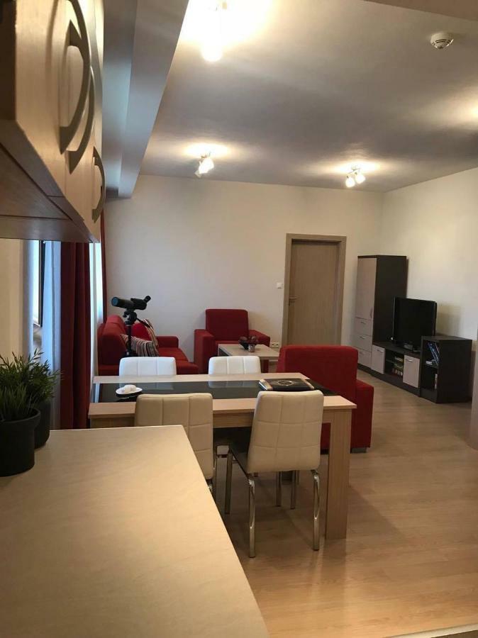Apartmány Sabai Dee Stara Lesna Exterior foto