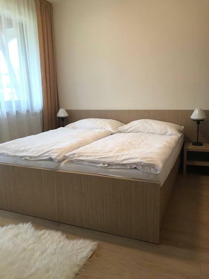 Apartmány Sabai Dee Stara Lesna Exterior foto