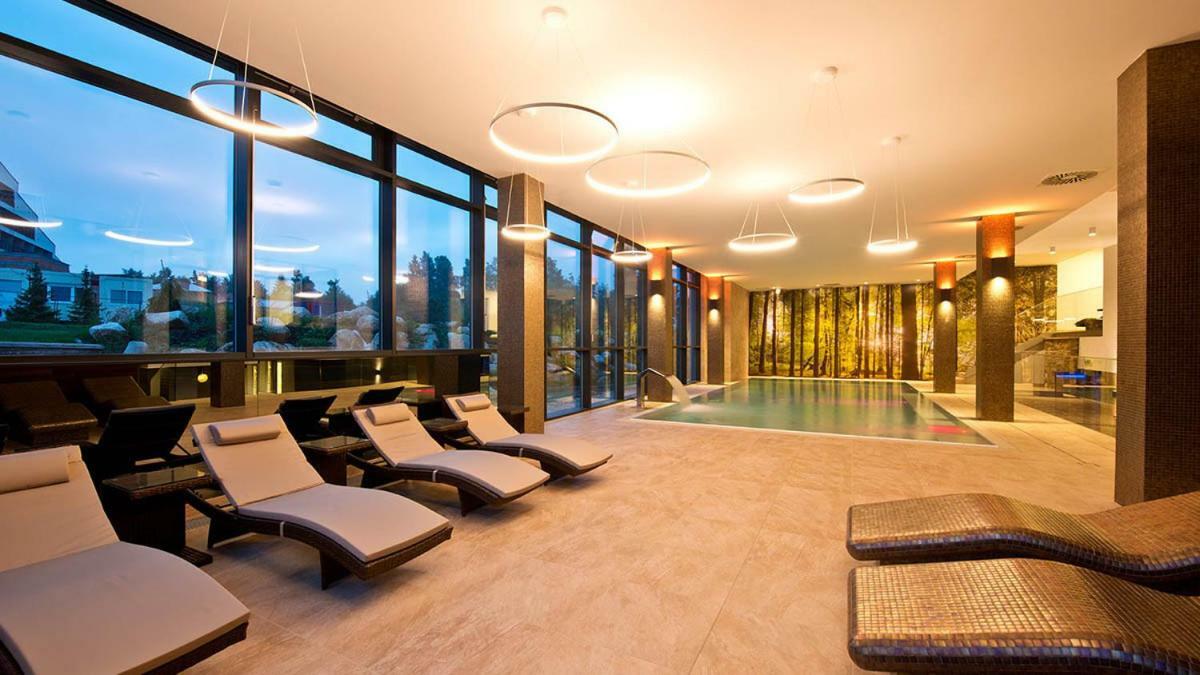 Apartmány Sabai Dee Stara Lesna Exterior foto