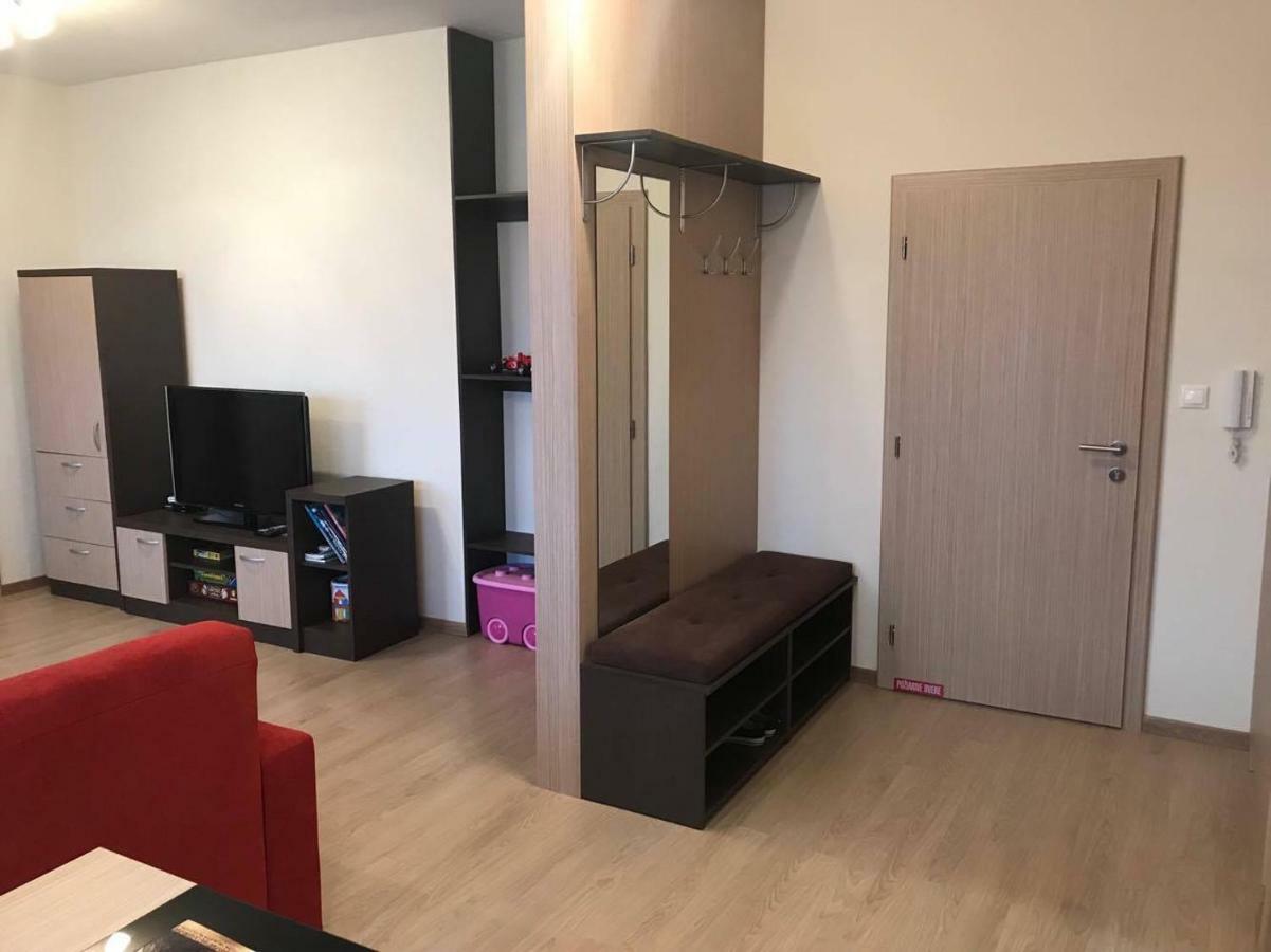 Apartmány Sabai Dee Stara Lesna Exterior foto